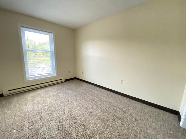 Building Photo - 133 Eastern Ave