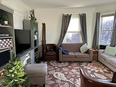 Building Photo - 11 Chester St