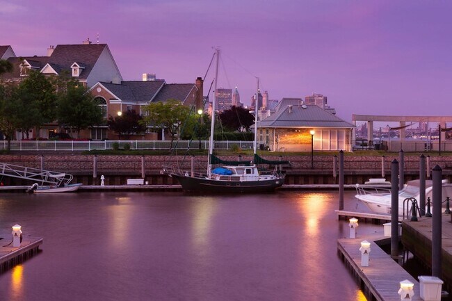 Building Photo - 101 Shearwater Ct E