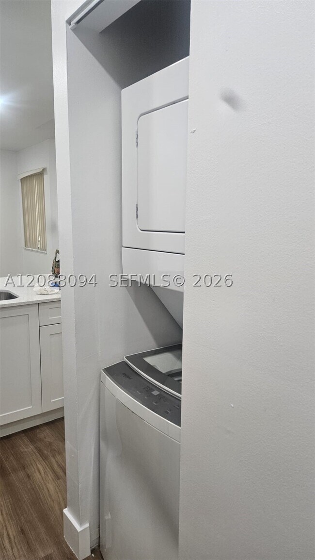 Building Photo - 13918 SW 91st Terrace
