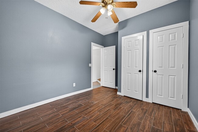 Building Photo - 319 Fantasy Ln