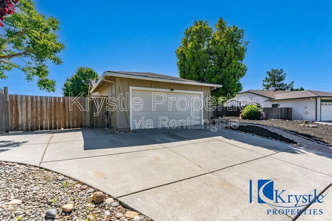 Building Photo - 343 Clydesdale Dr
