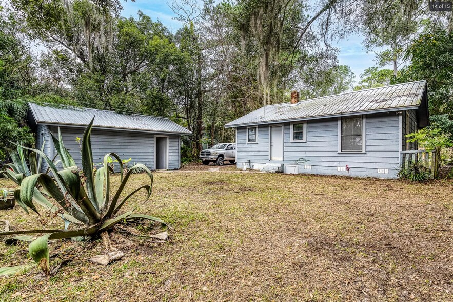 Building Photo - 1009 NW 11th Ave