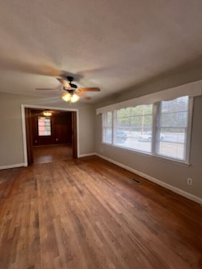 Building Photo - 4BR/2BA House in Darlington, SC