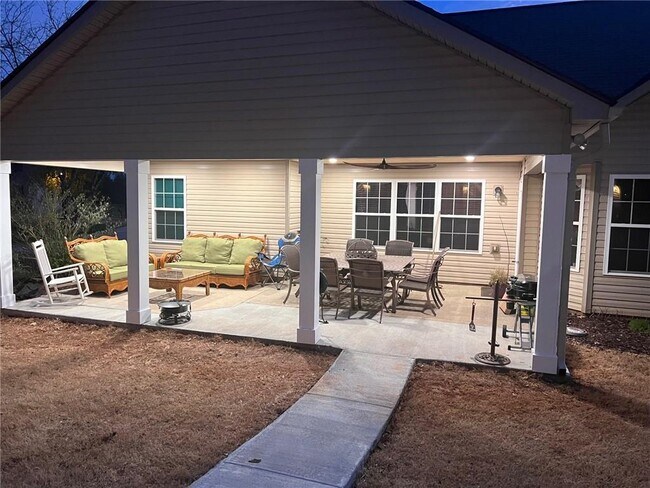 Building Photo - 886 Jefferson Walk Cir