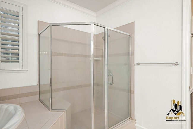 Building Photo - 5291 Bryant Rd