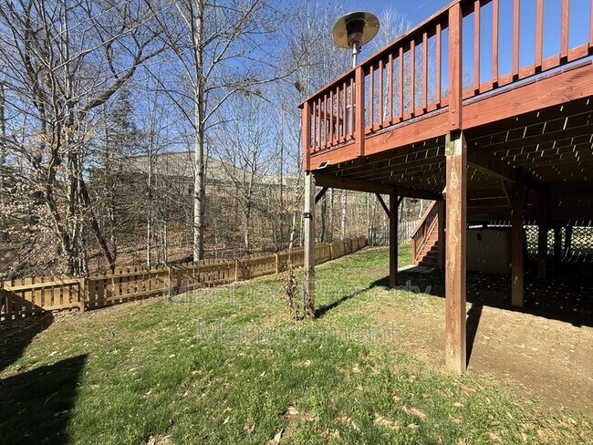 Building Photo - 14 Heatherbrook Ln