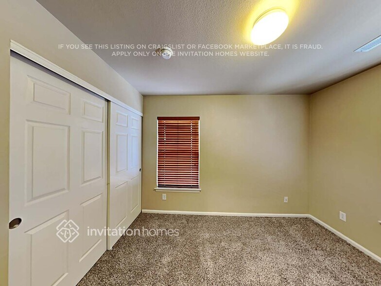 Building Photo - 838 Willow Dr