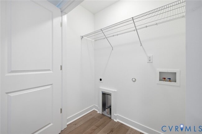 Building Photo - 21169 Baileys Ln