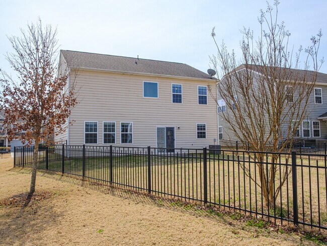 Building Photo - 1089 Wallace Lake Rd