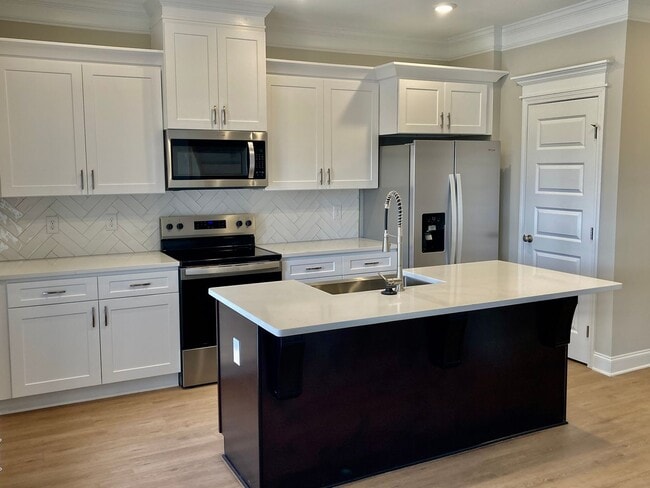 Building Photo - Beautiful New Construction Townhome in Grovetown