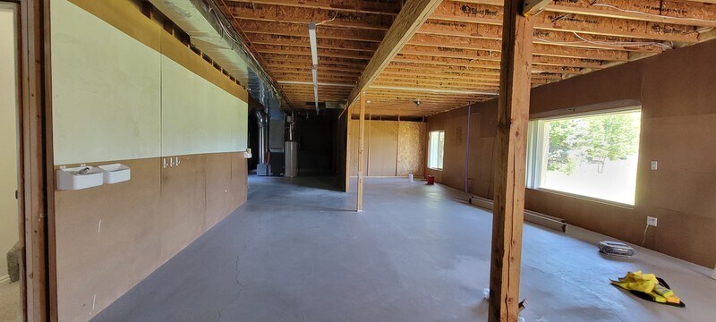 Building Photo - 8710 Silver Spur Rd