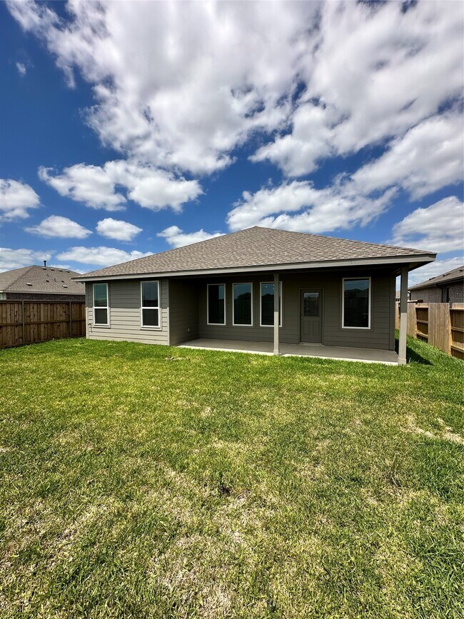 Building Photo - 6726 Violet Clover Ave