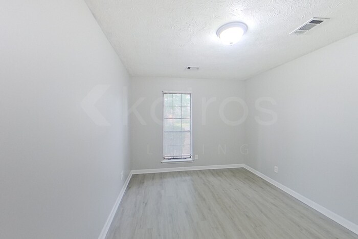 Building Photo - 4224 Beardsley Dr