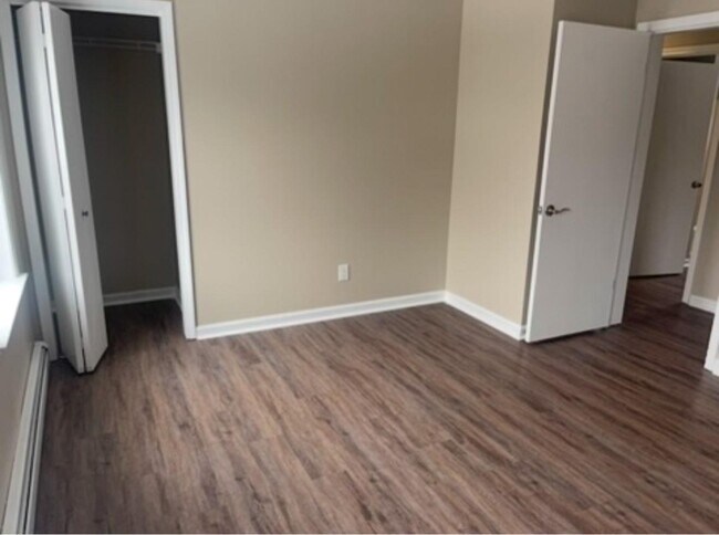 Building Photo - 16 Bahret Ave