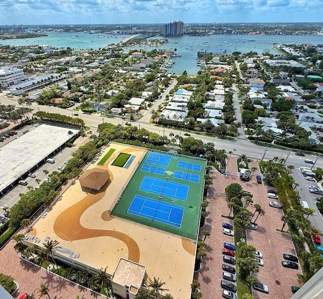 Building Photo - 3000 N Ocean Dr