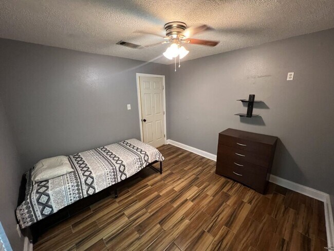 Building Photo - Spacious 5BR Home in Avalon – Dual Master Suites + Modern Updates!