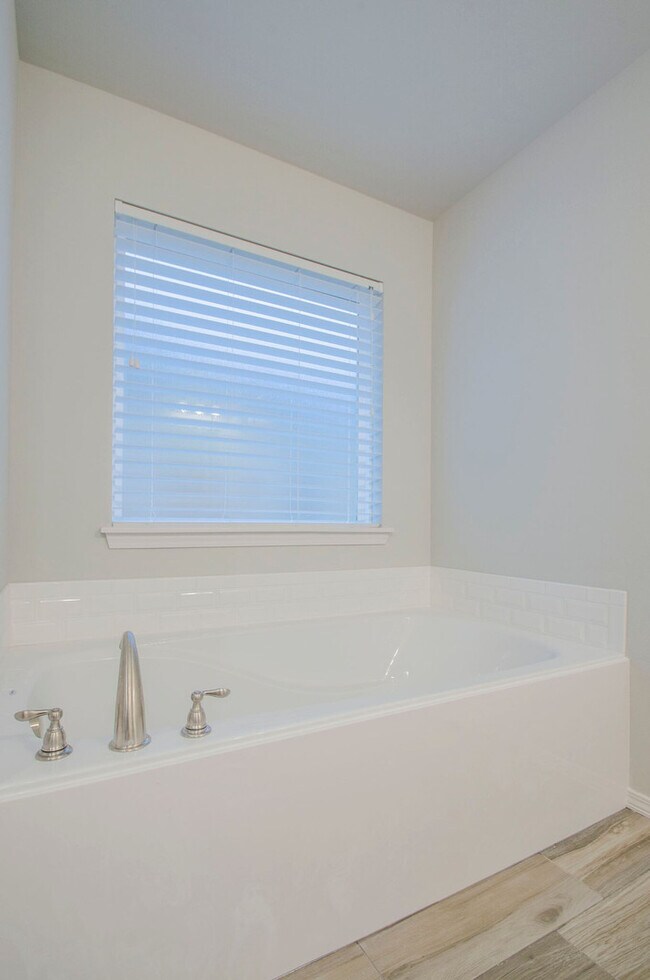 Building Photo - 4 Bed, 2.5 Bath, 3 Car Garage Beauty In Desirable Brighton Village In BA!