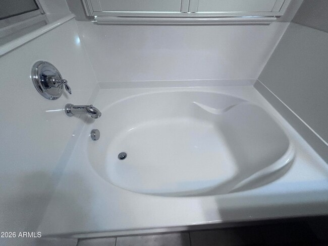 Building Photo - 29789 W Fairmount Ave