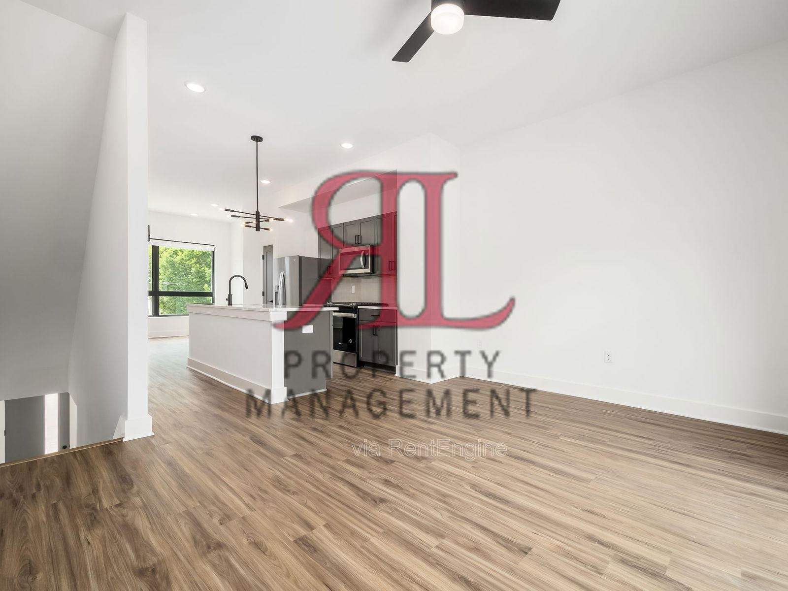 Building Photo - 1096 Oak St