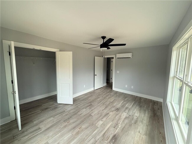 Building Photo - 473 Red Rider Rd