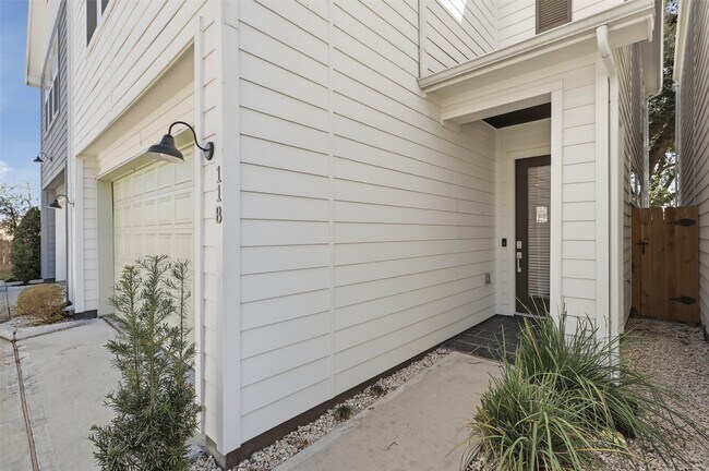 Building Photo - 11 Wellford St