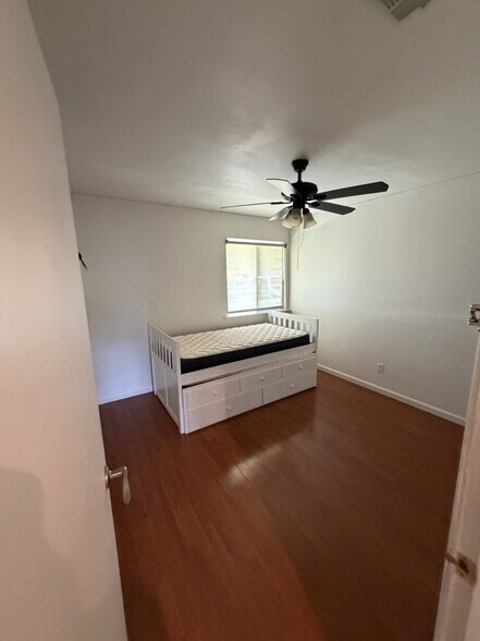 Building Photo - 7813 Dominion Way
