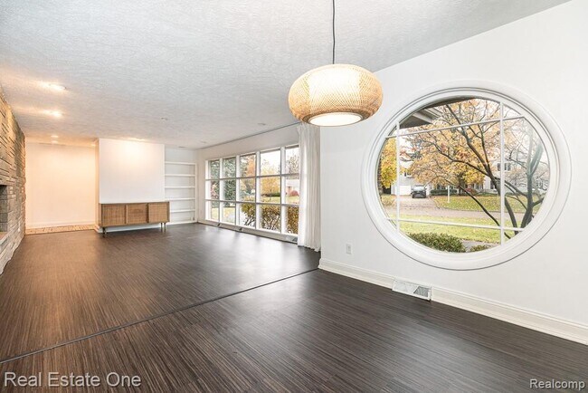 Building Photo - 509 Walbridge Dr