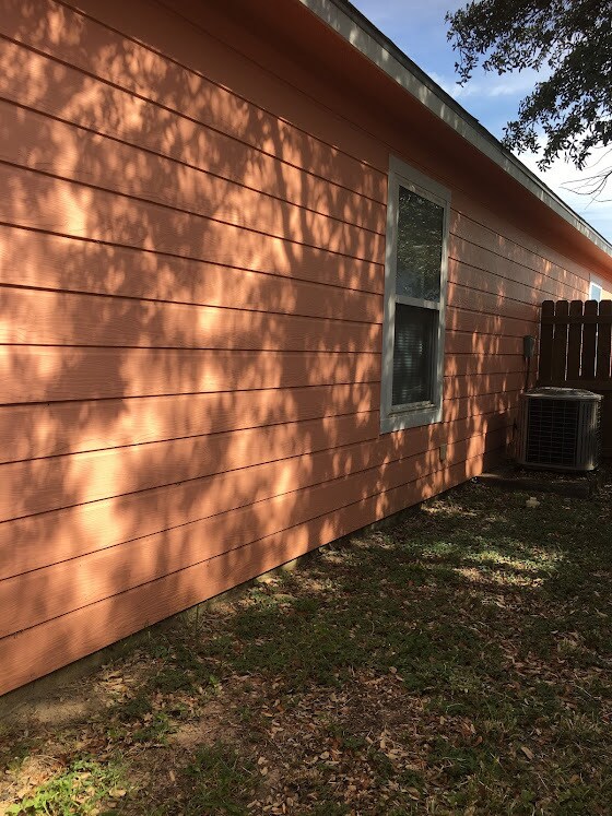 Building Photo - 1210 Chaparral St