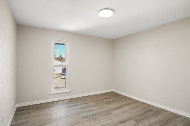 Building Photo - 2418 Pattison Ave