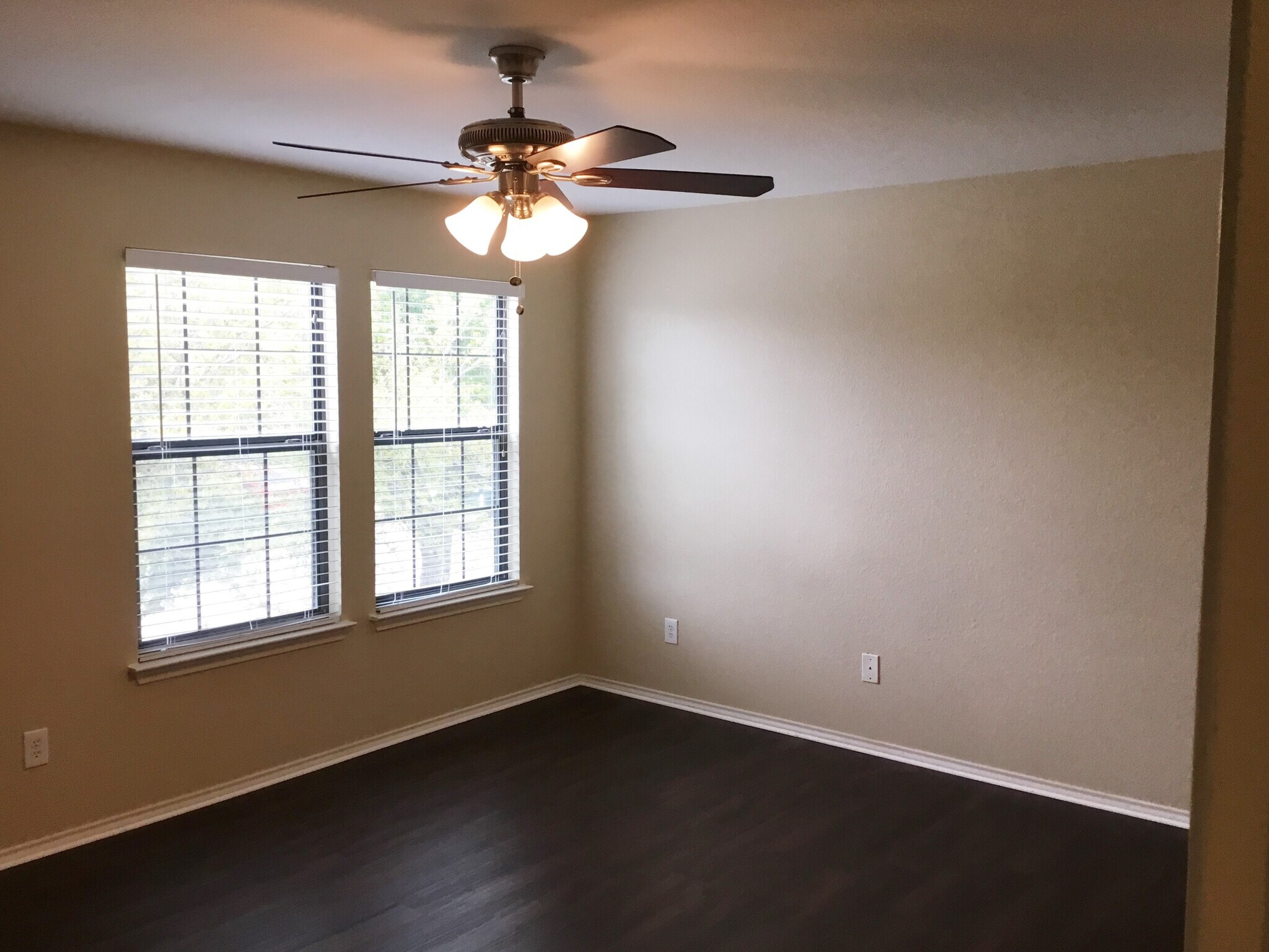 Building Photo - 150 Myrtle St