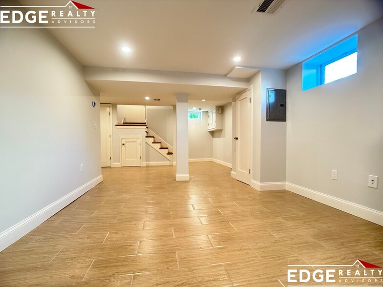 Building Photo - 7 Trapelo St