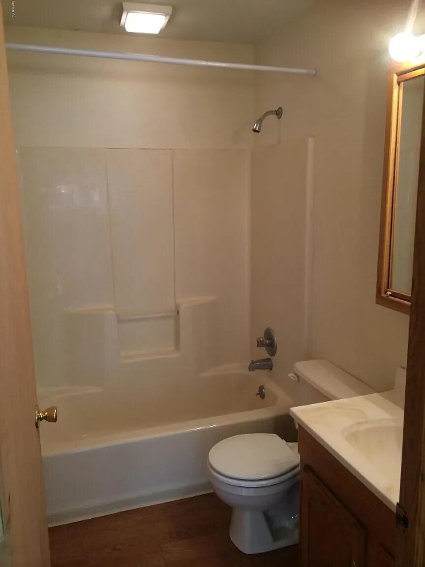 Building Photo - 1209 Jack Pine Dr