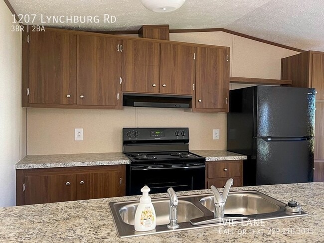 Building Photo - 1207 Lynchburg Rd