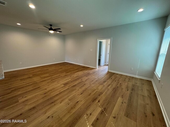 Building Photo - 213 Tatum Ln
