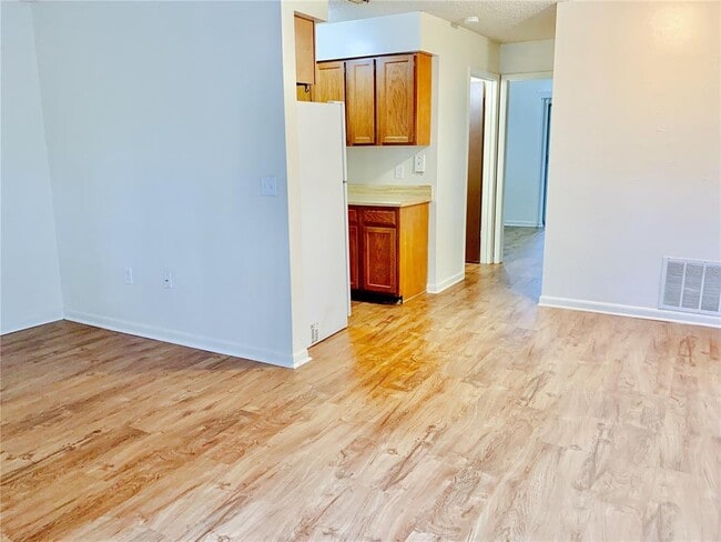 Building Photo - 1213 NW 39th Ave