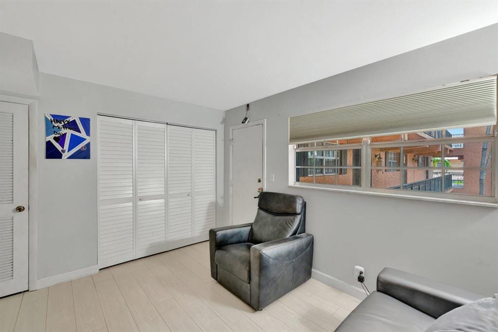 Building Photo - 640 Tennis Club Dr