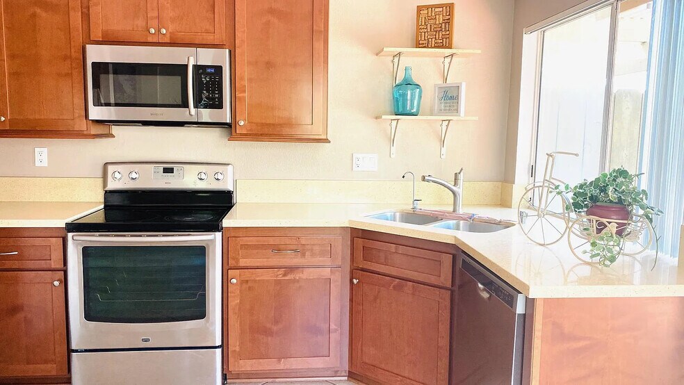 Building Photo - 12560 Rideabout Ct