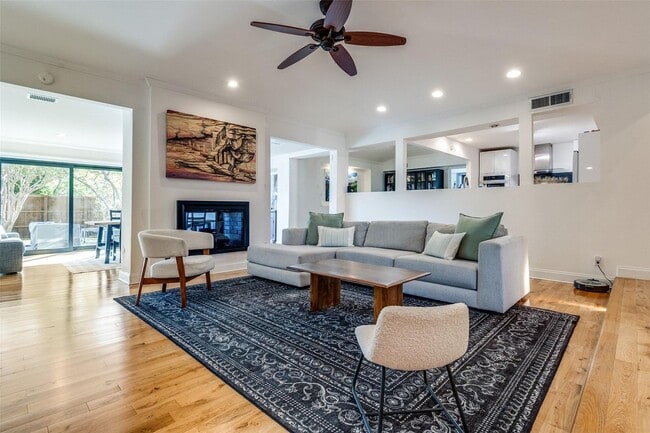 Building Photo - 7350 Fieldgate Dr