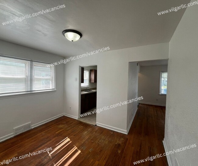 Building Photo - Best choice 3 Bedroom, 1 Bath Home