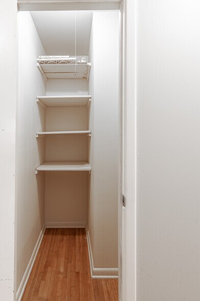 Building Photo - 1937 S Fulton Ave