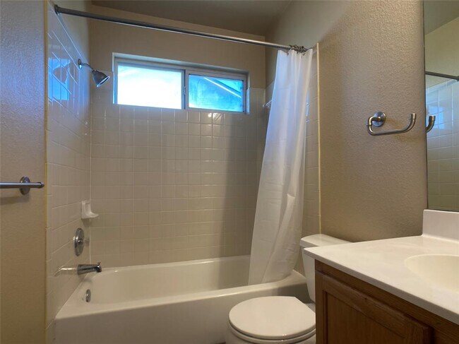 Building Photo - 1009 Grey Castle Dr