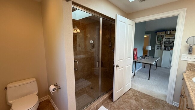Building Photo - Pristine Single-Family Home in the Heart o...