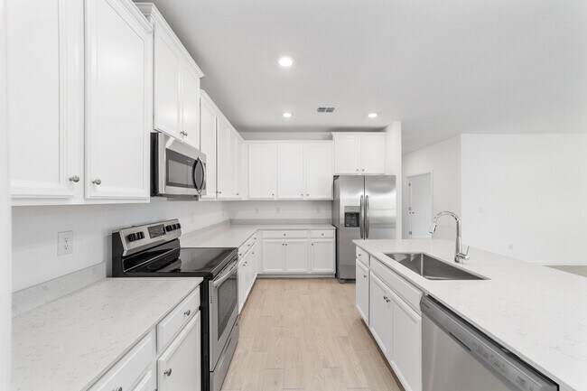 Building Photo - 7341 SW 76th Ter