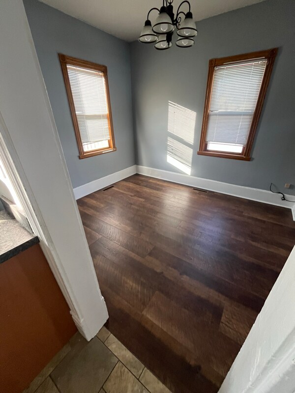 Building Photo - 231 2nd St