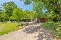 Building Photo - 297 Vreeland Dr