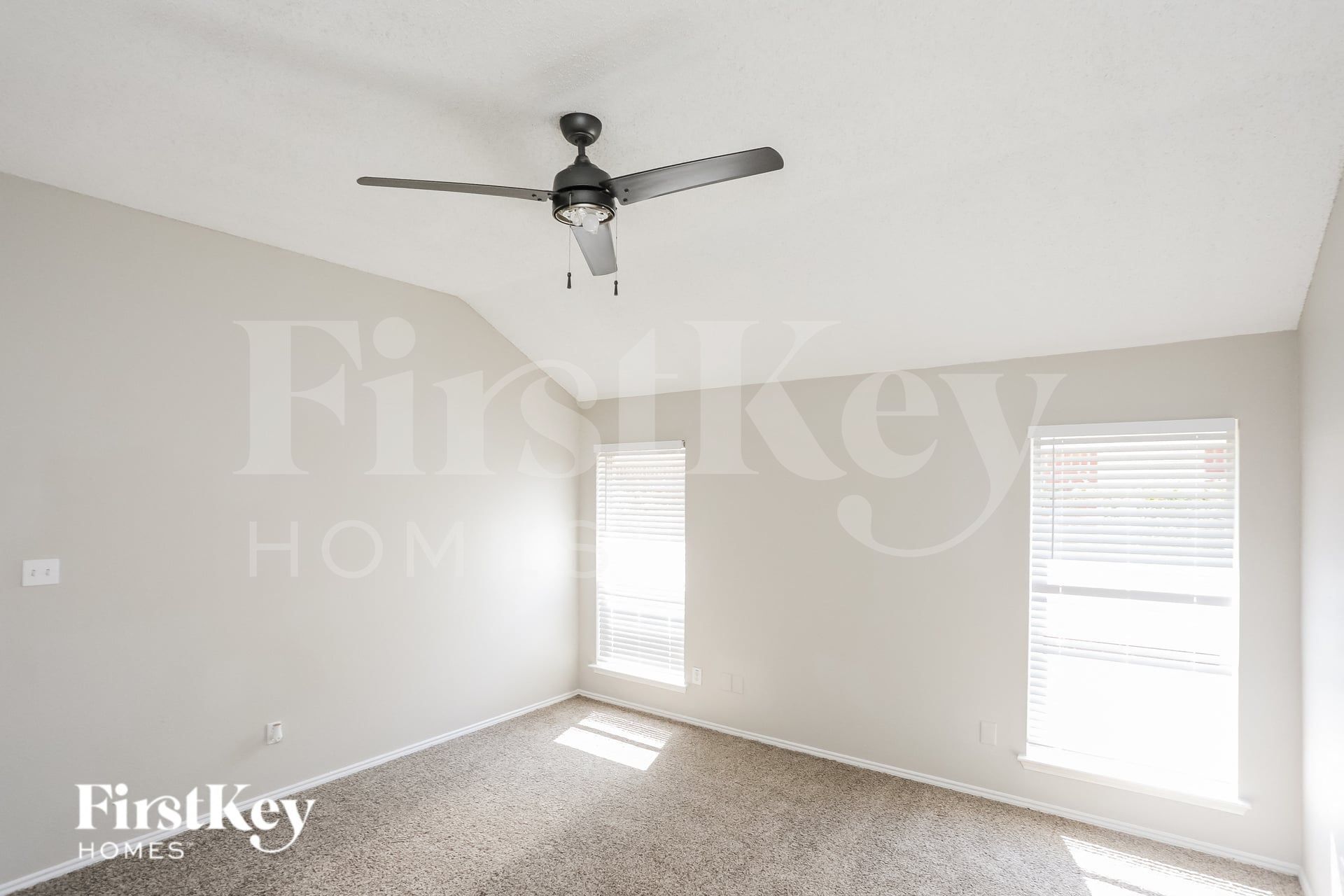 Building Photo - 2505 Hidden Springs Dr