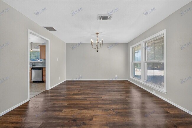 Building Photo - 4900 Ledgestone Dr