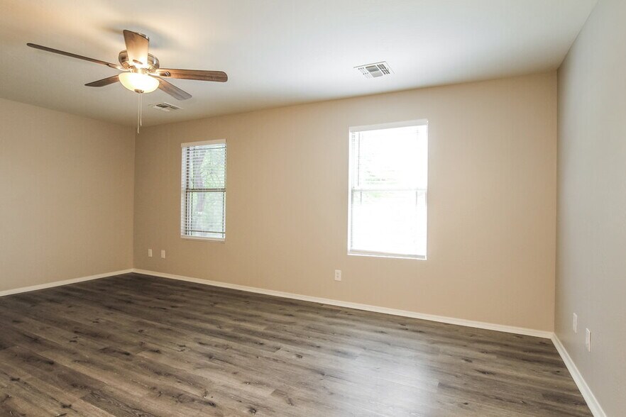 Building Photo - 11146 W Brittlewood Dr
