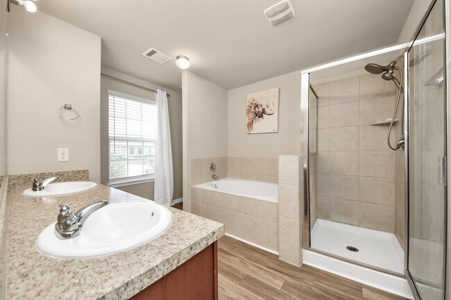 Building Photo - 18611 Cooper Ravine Wy